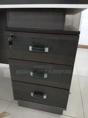 1.2m Sleek Professional Workspace Desk
