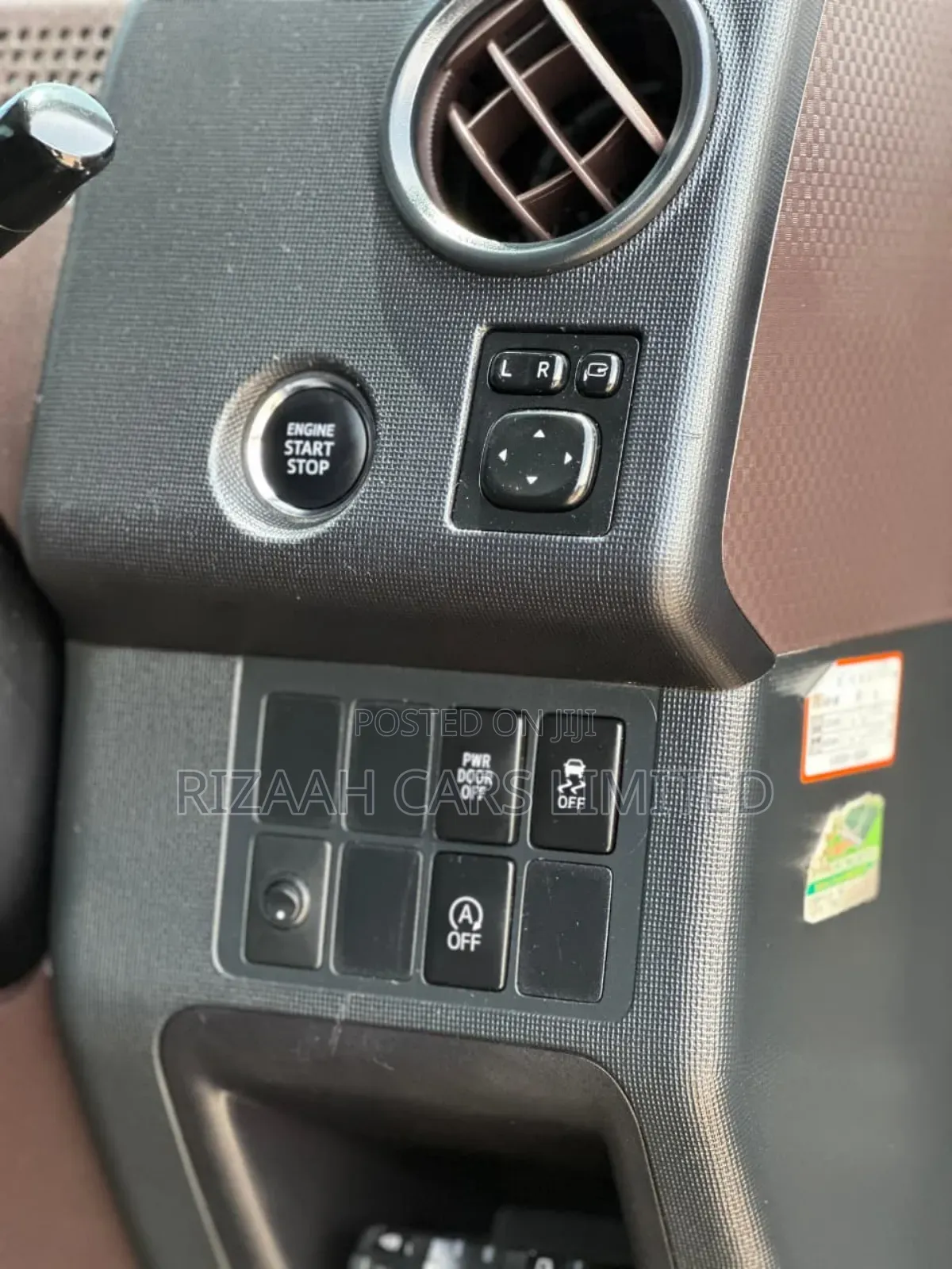 Toyota Spade 1.5 2016 Black