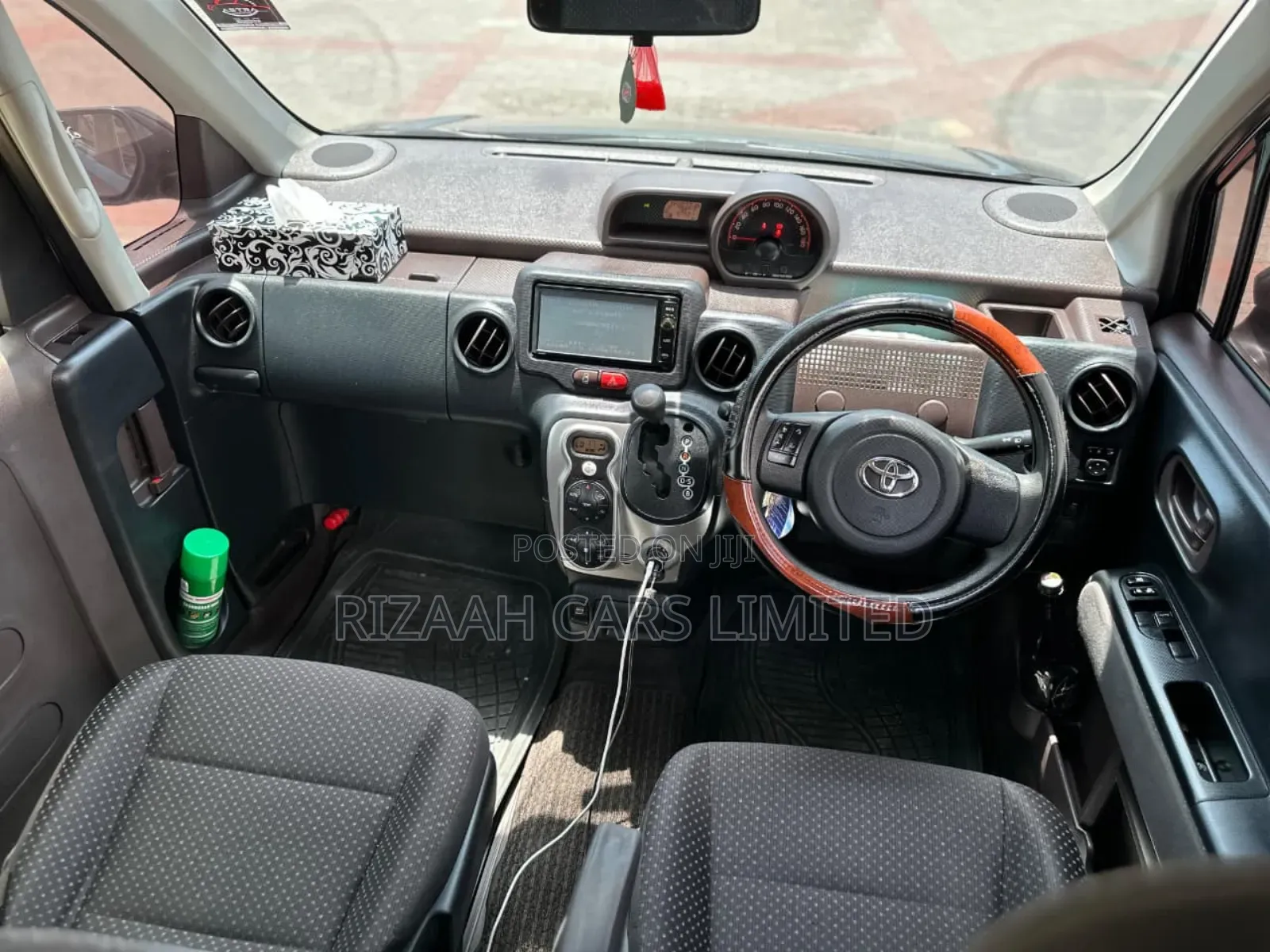 Toyota Spade 1.5 2016 Black