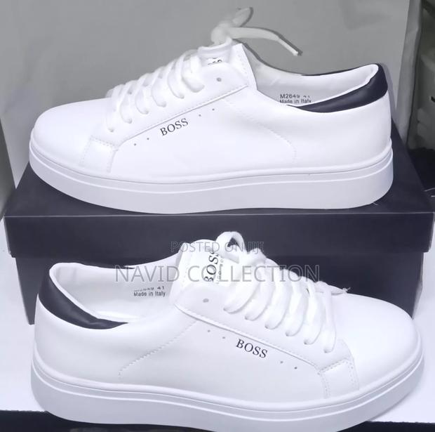 Boss Casuals - thumbnail 2