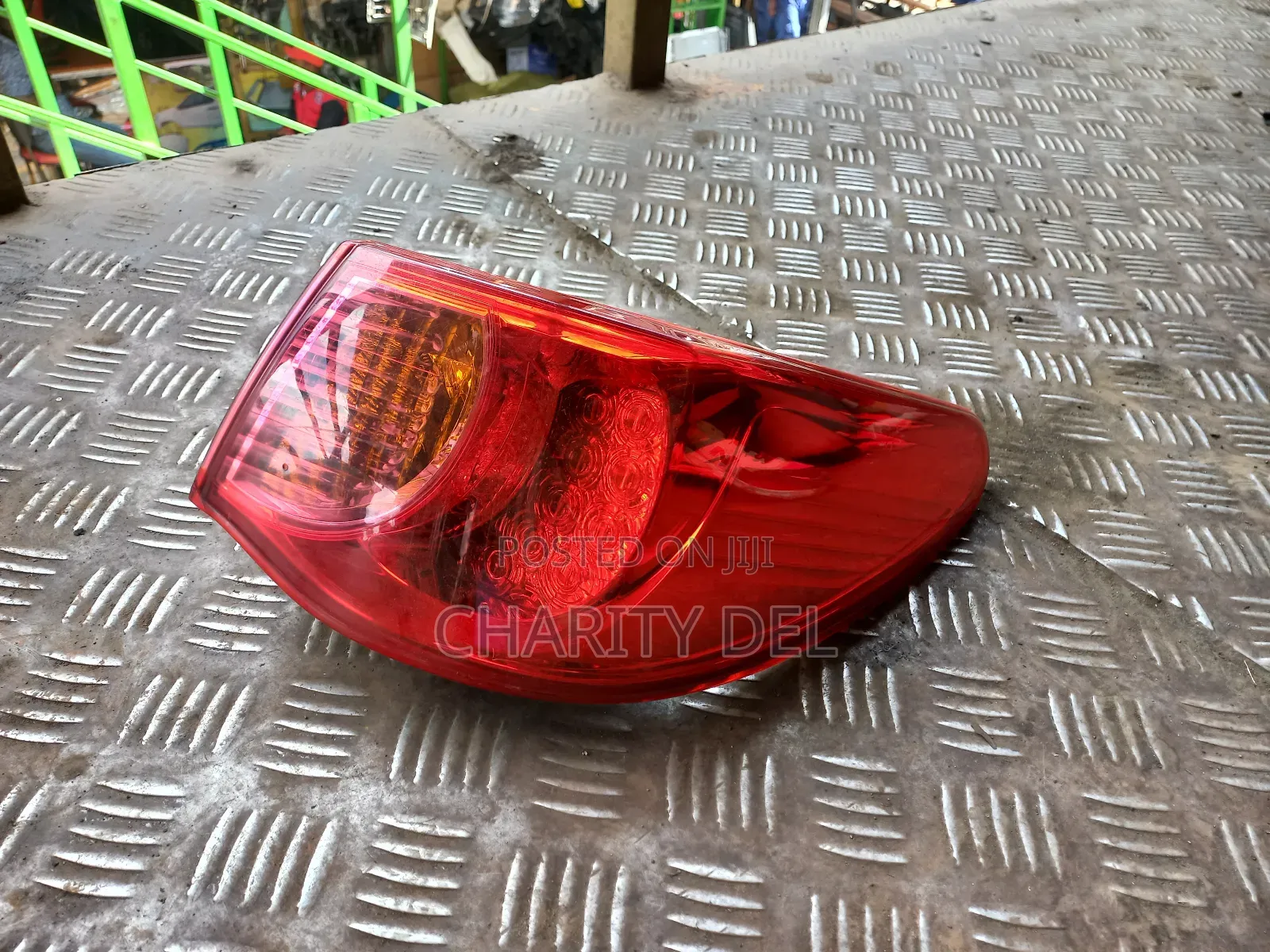 Mark X 2012 Tailight