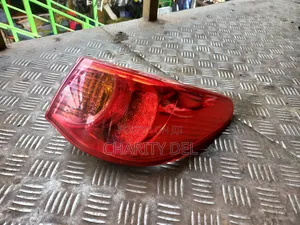 Mark X 2012 Tailight
