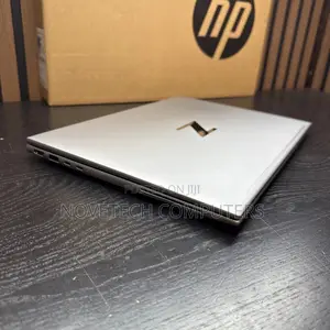 New Laptop HP ZBook Firefly G8 16GB Intel Core i5 SSD 1T