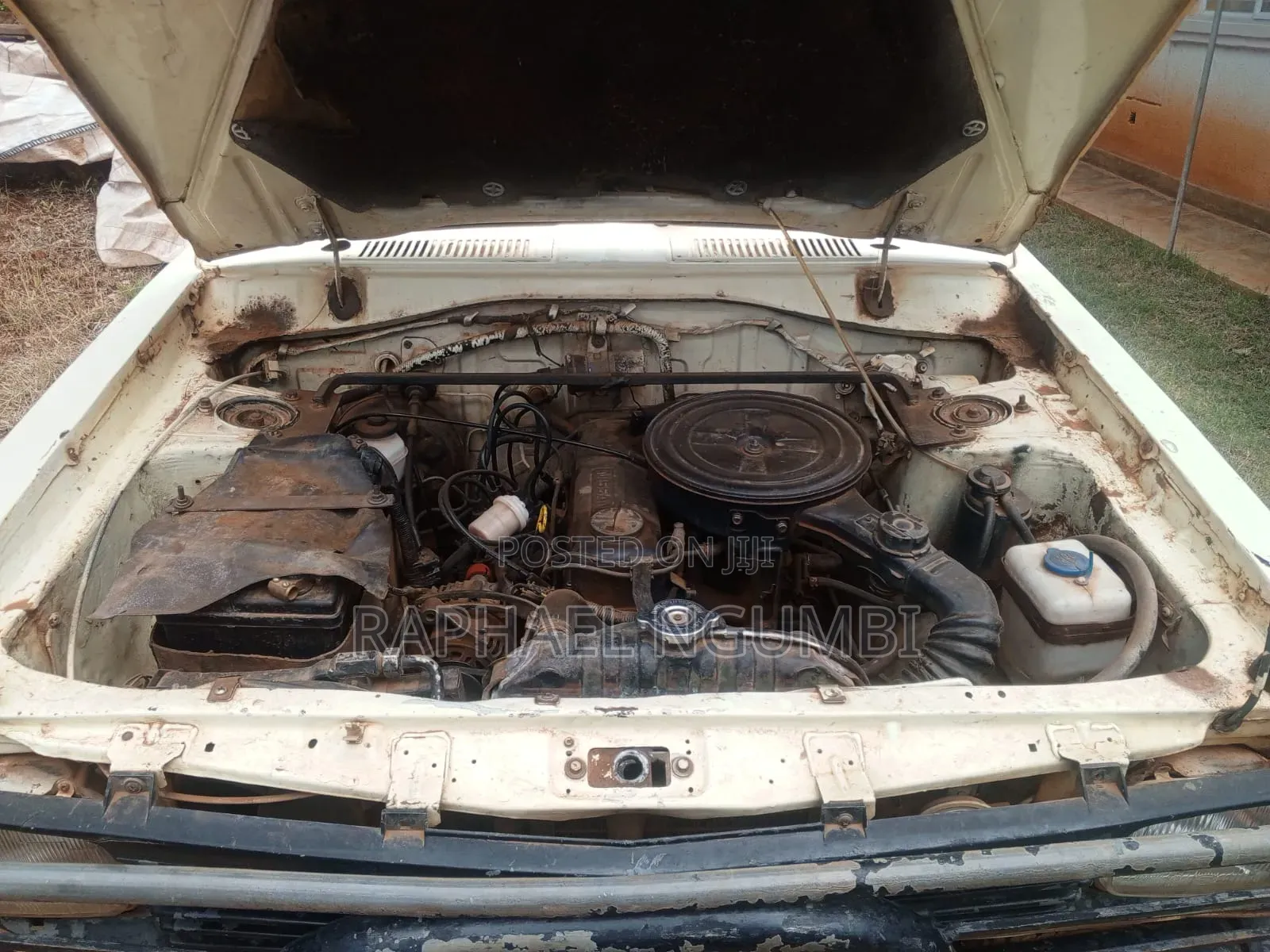 Nissan Pick-Up 1992 Beige