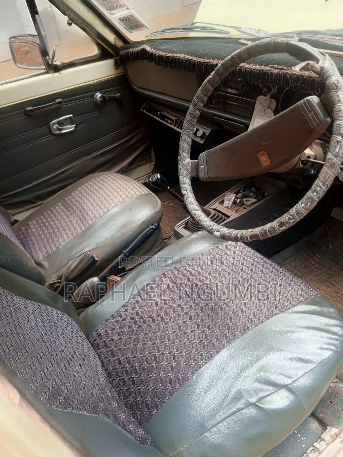 Nissan Pick-Up 1992 Beige