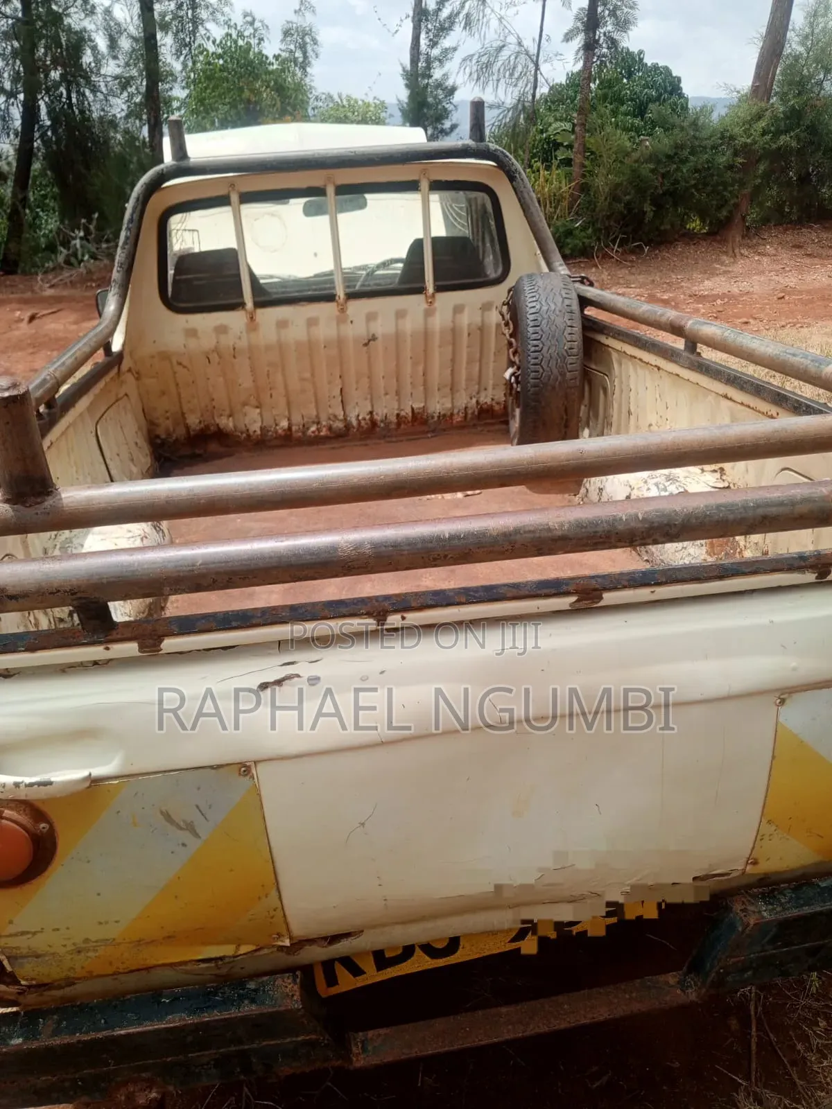 Nissan Pick-Up 1992 Beige