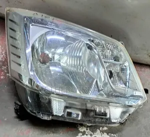 Daihatsu Move Headlight