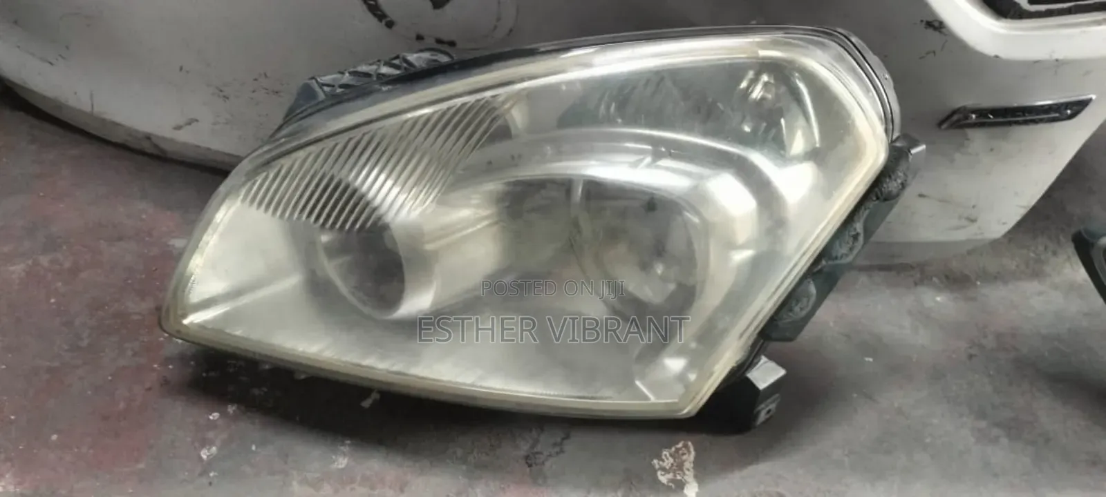 Nissan Dualis Headlight