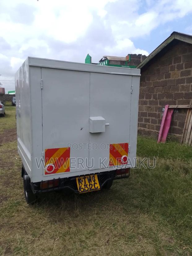 Piaggio Scooter 2023 White - thumbnail 3