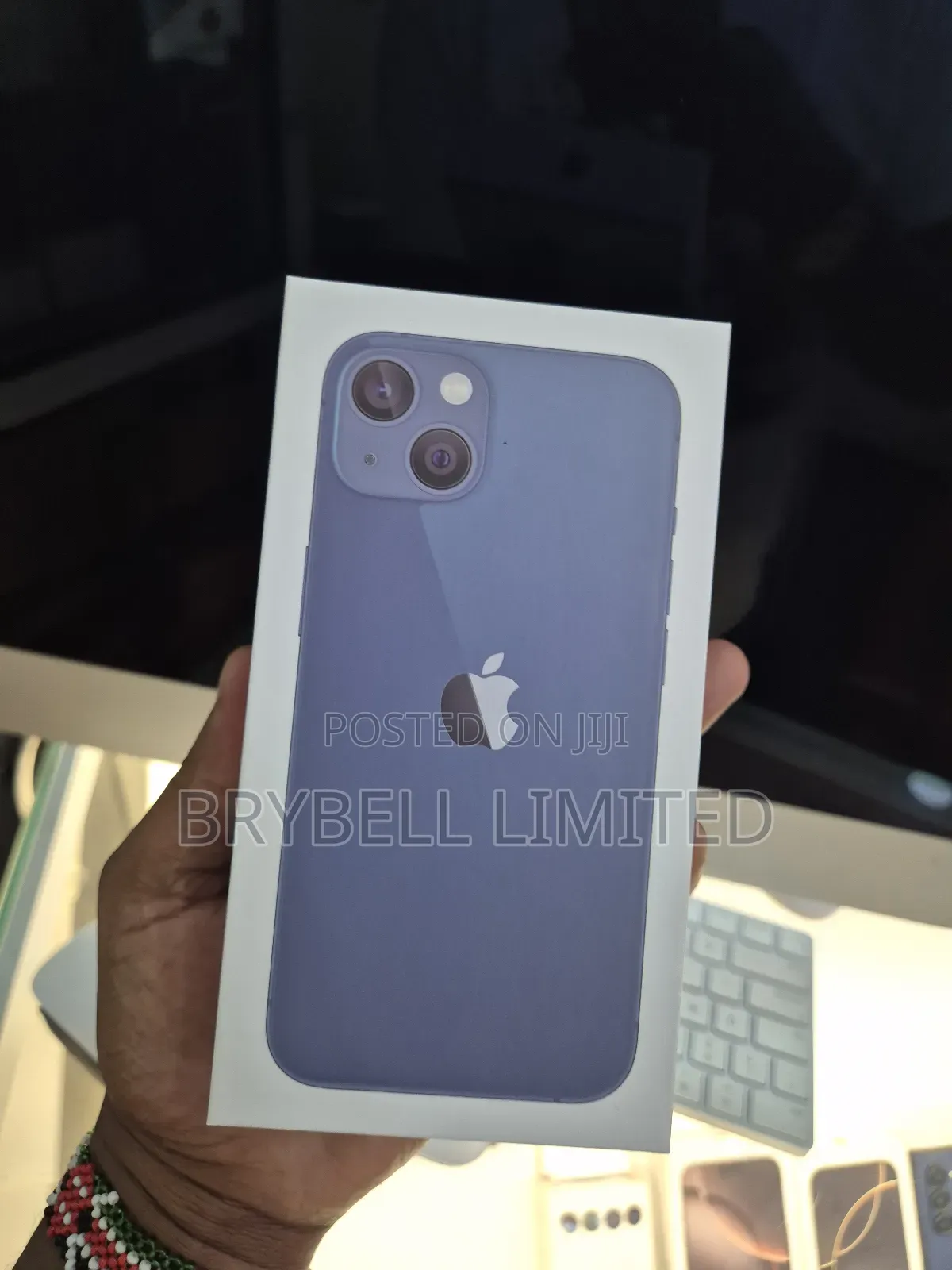 New Apple iPhone 13 128 GB Blue