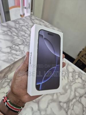 New Apple iPhone 16 Pro 1 TB Gray - thumbnail 2