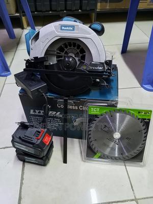 Heavy Duty Makita Circular Saw 7 Inches - main view