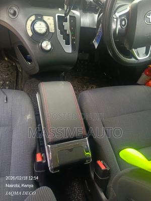 Armrest Console Installed On Sienta Car/ Armrest Centre Console Box - main view
