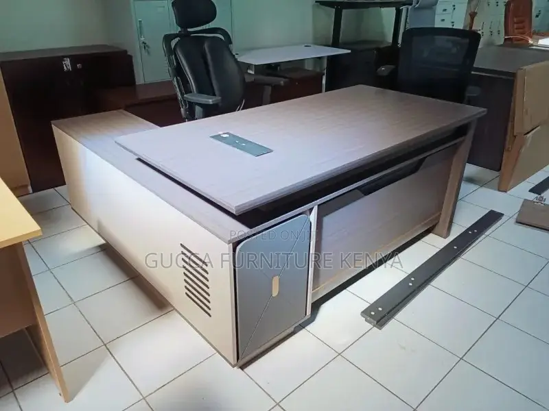 1.8 Meters Executive L-shaped Director's Table