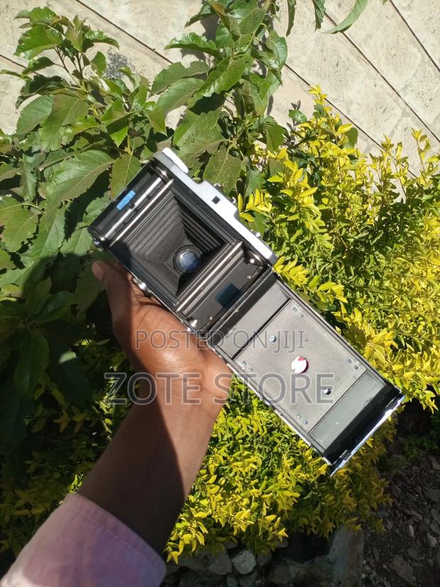 Vintage Camera - thumbnail 5