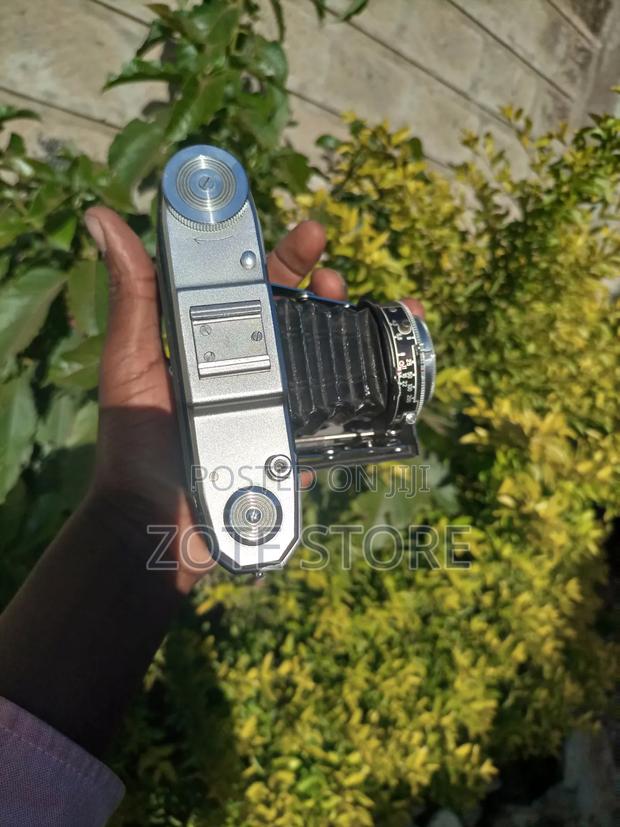 Vintage Camera - thumbnail 8