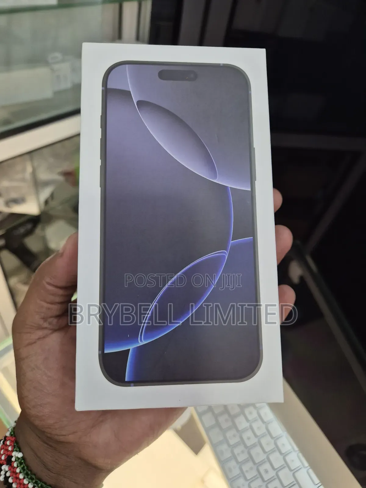 New Apple iPhone 16 Pro 256 GB Black
