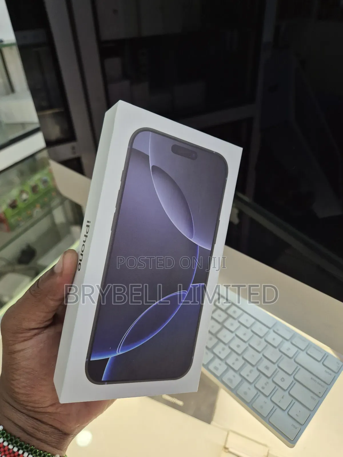 New Apple iPhone 16 Pro 256 GB Black