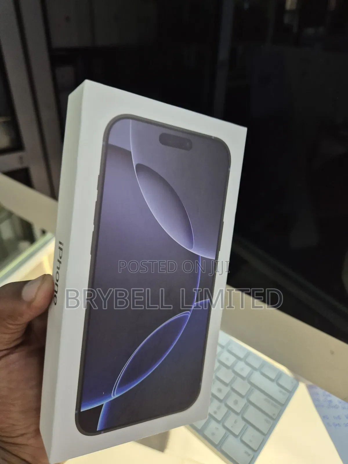 New Apple iPhone 16 Pro 256 GB Black