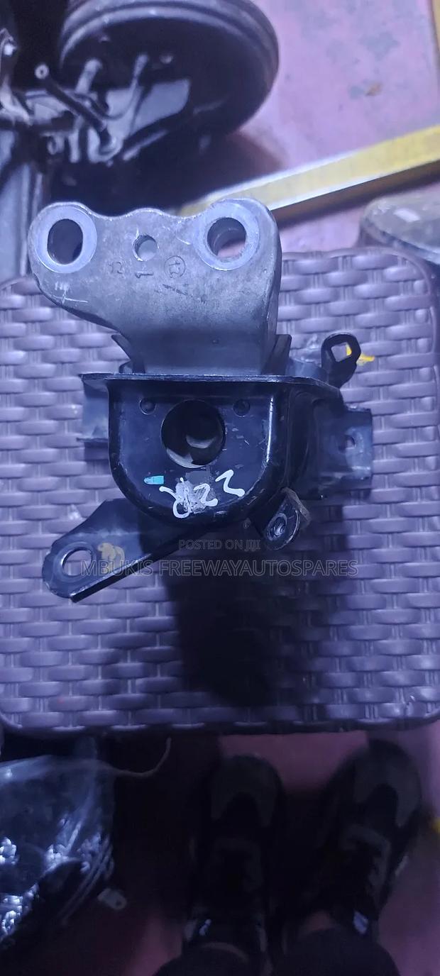 2zr/3zr Engine Mounting