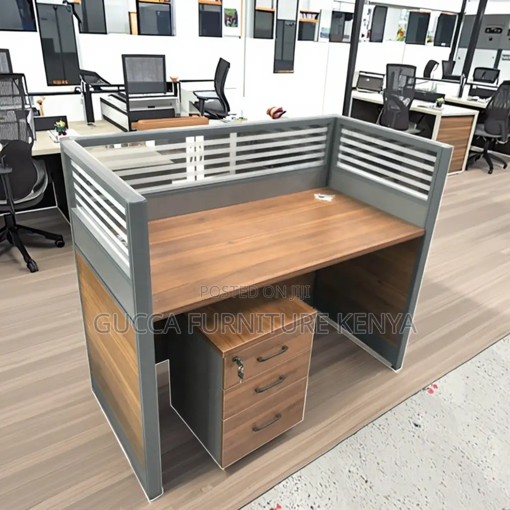 1-seater Office Brown Modular Workstation