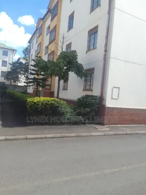 3bdrm Apartment in Nyayo Estate for sale