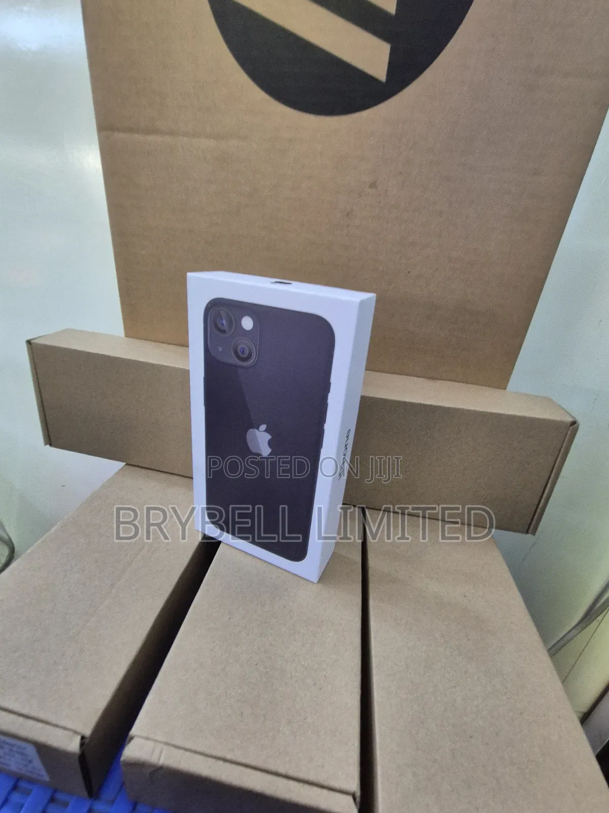 New Apple iPhone 13 128 GB Black