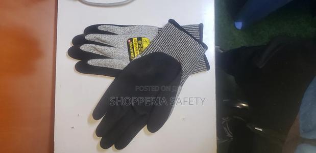 Cut Resistant Safety Gloves
