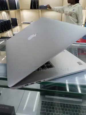 Laptop Apple MacBook Pro 2015 16GB Intel Core i7 SSD 512GB
