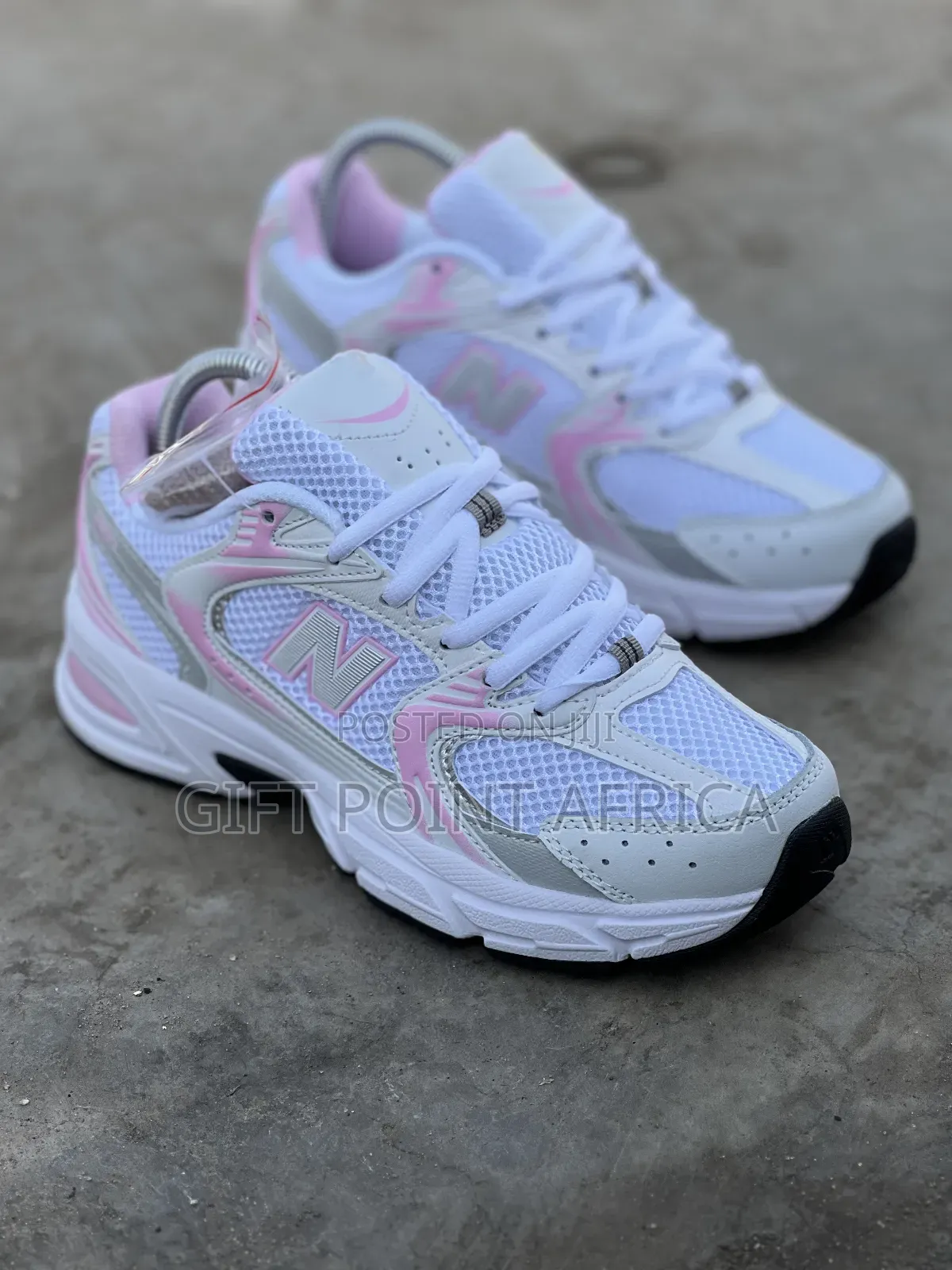 New Balance 530 White Pink