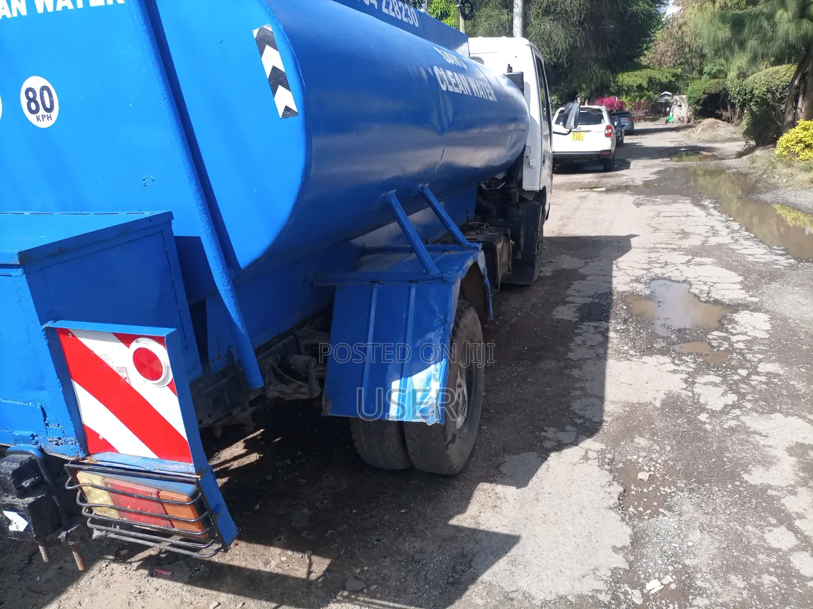 Isuzu 3.6cc Water Tanker