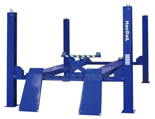 4 Post Hydraulic Car Lift. - main view