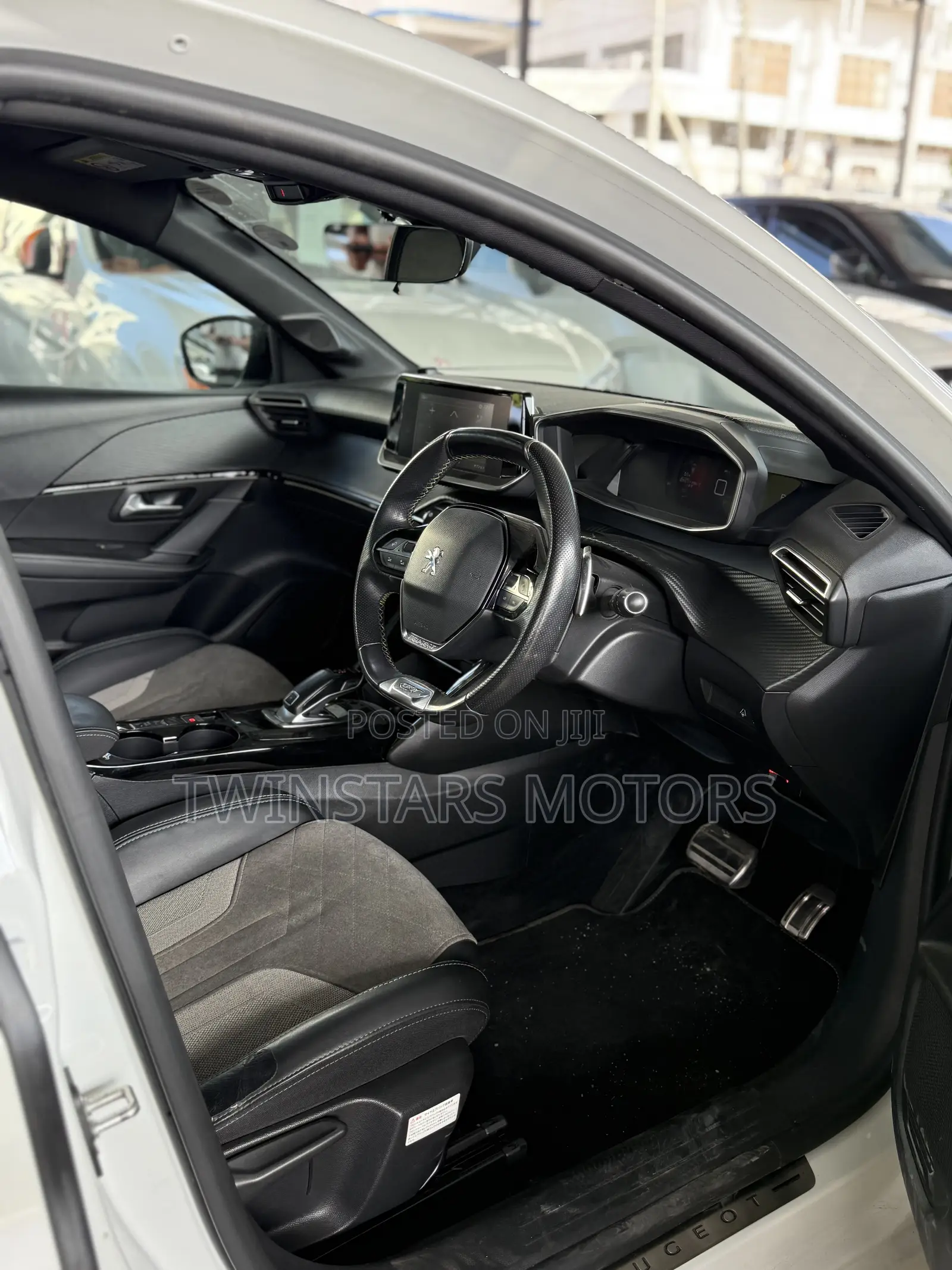 Peugeot 208 2020 White