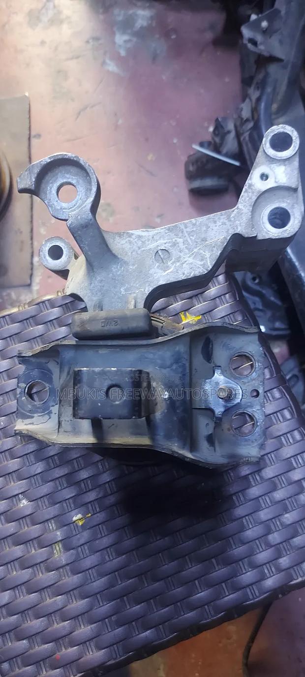 Engine Mounting Xtrail Nt31 - thumbnail 2