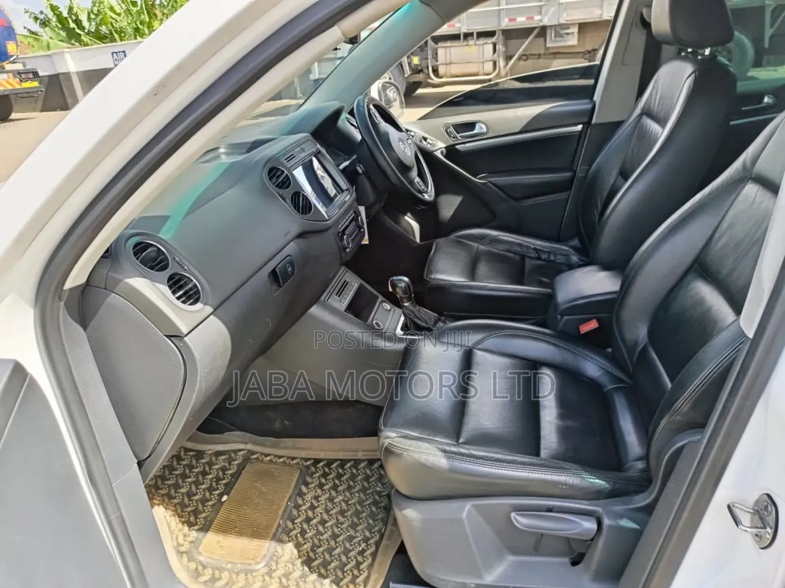 Volkswagen Tiguan 2012 White
