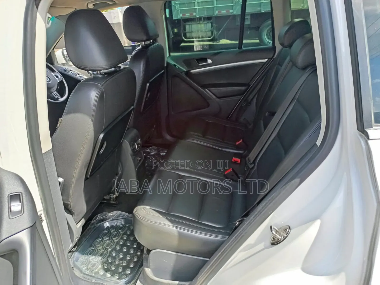 Volkswagen Tiguan 2012 White