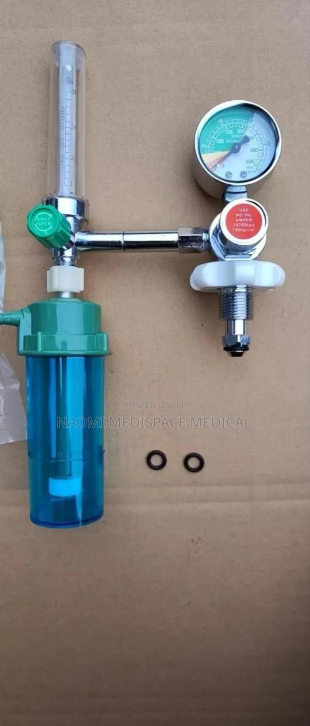 Top Oxygen Regulator Complete With Flowmeter