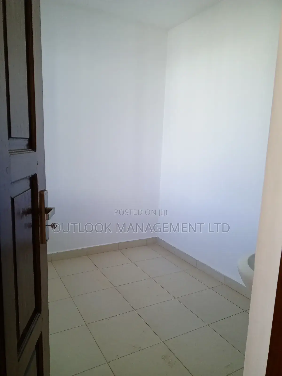 3 Bedroom Apartment Plus DSQ to Let in Kilimani