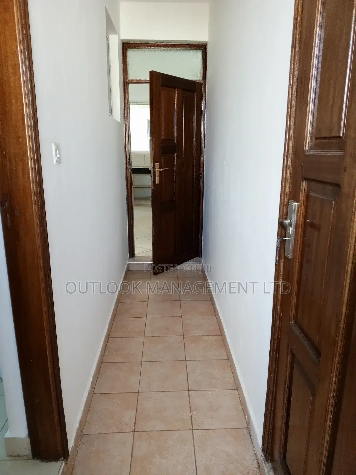 3 Bedroom Apartment Plus DSQ to Let in Kilimani