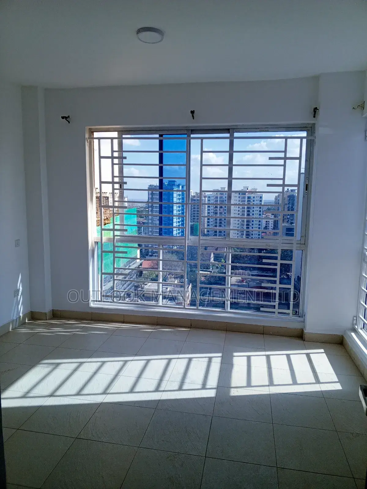 3 Bedroom Apartment Plus DSQ to Let in Kilimani