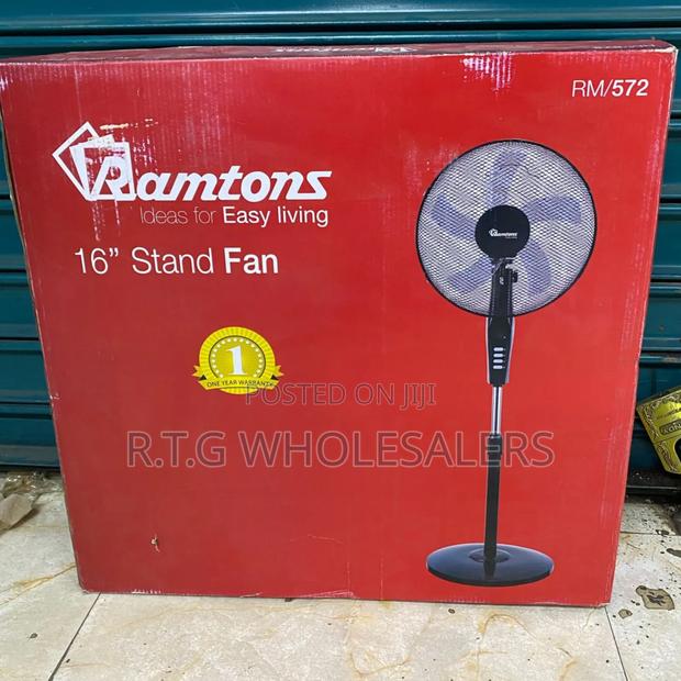 Ramtons Rm‐572 3‐Speed Black Pedestal Fan