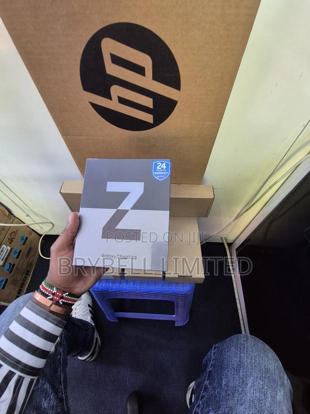 New Samsung Galaxy Z Fold3 5G 256 GB Black