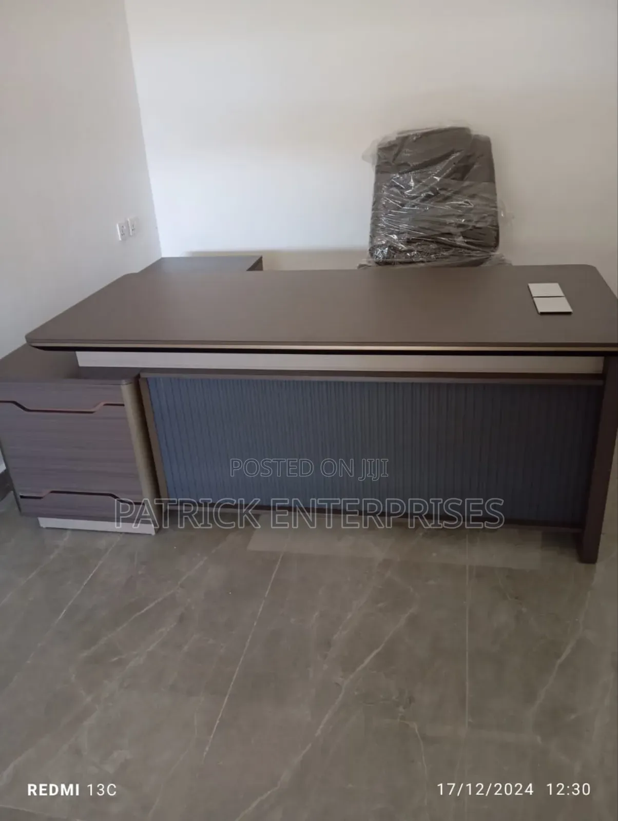 Executive Director/ C. E. O Imported Office Desk 2 Meters