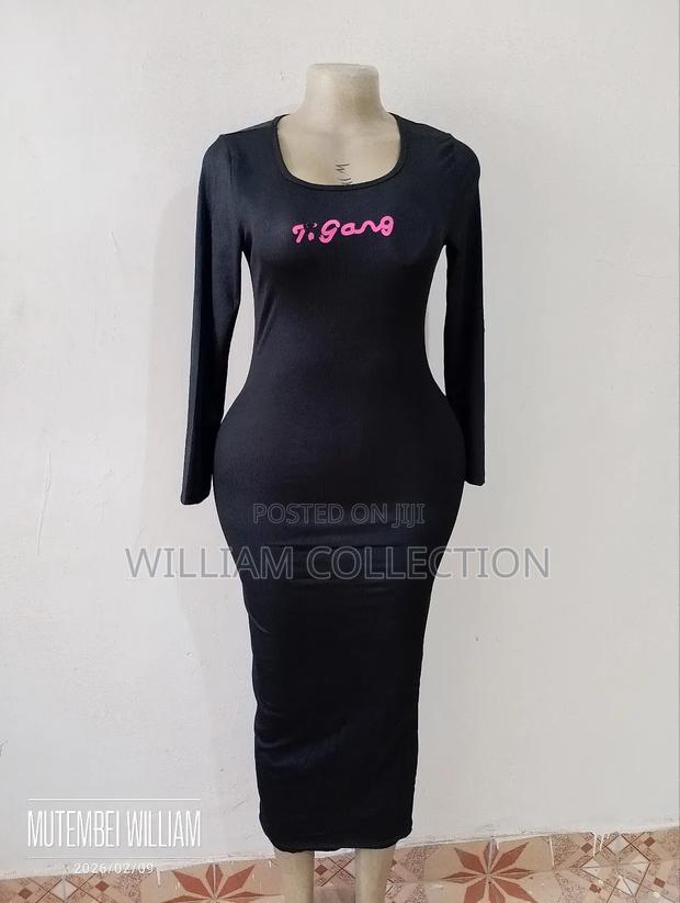 Body Con Dresses - thumbnail 2