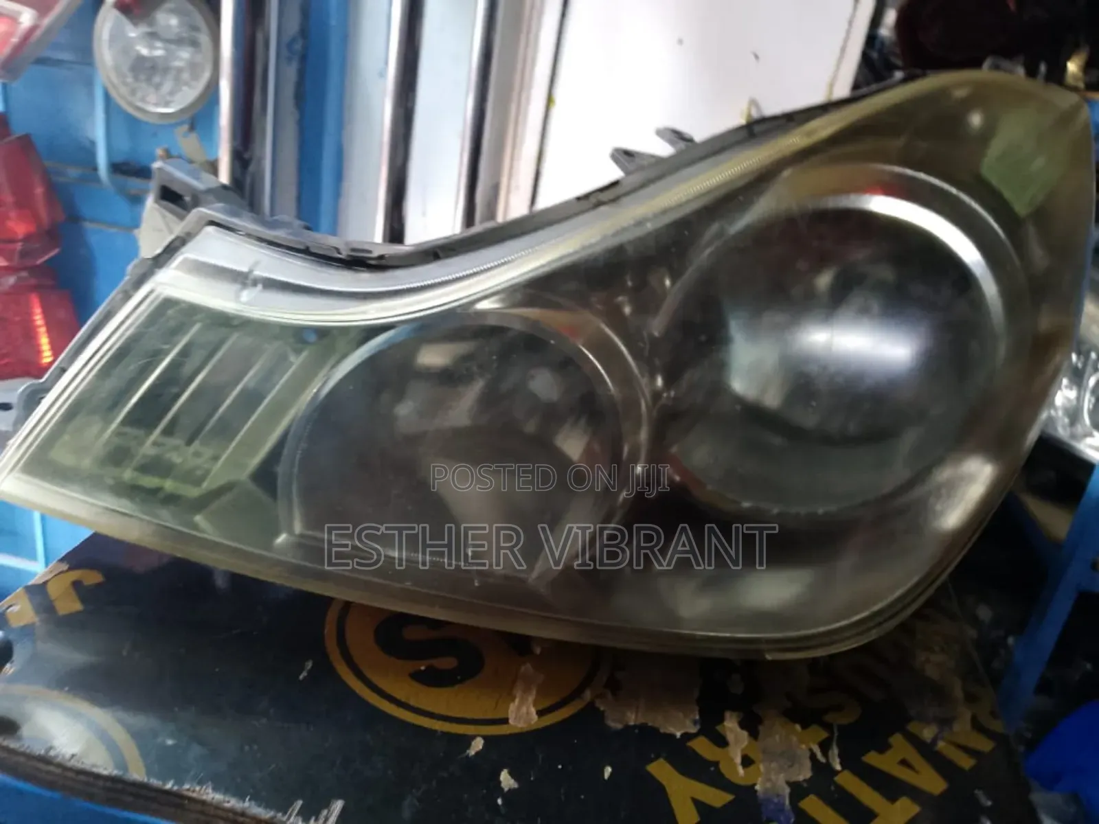 Nissan Wingroad Y12 Headlamp