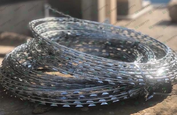 Galvanised Razor Wire
