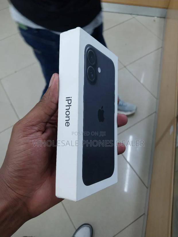 New Apple iPhone 16 128 GB Blue - thumbnail 2