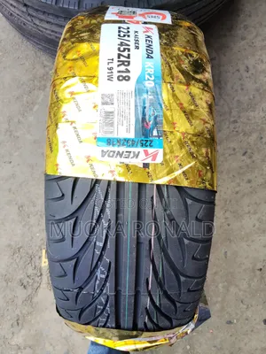 225/45r18 Kenda Tyre (Kaiser Kr20) V-shape