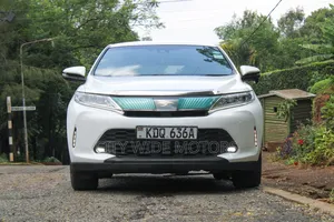 Toyota Harrier 2.0 Turbo 4WD 2018 White