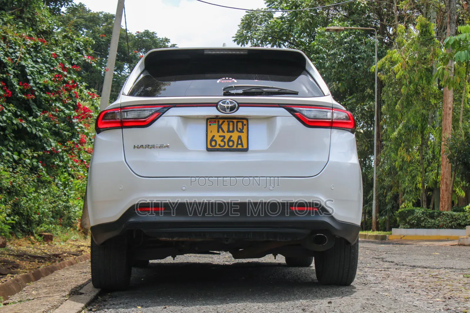 Toyota Harrier 2.0 Turbo 4WD 2018 White